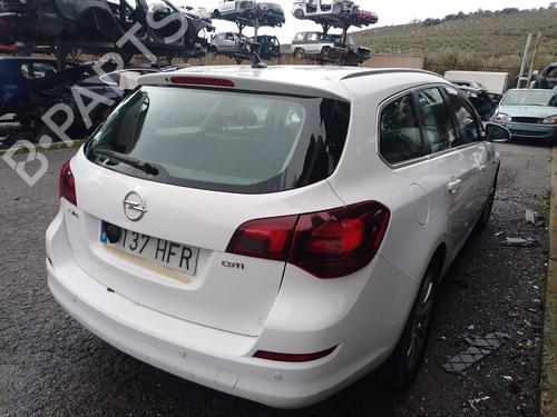 Left headlight OPEL ASTRA J Sports Tourer (P10) 1.7 CDTI (35) | BP32138314C28 