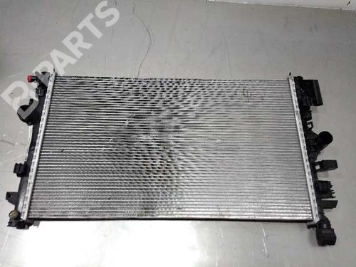 water-radiator-opel-insignia-a-g09-13241725-2008-2009-2010-2011-2012-2013-2014-2015-2016-2017-9995802 main image