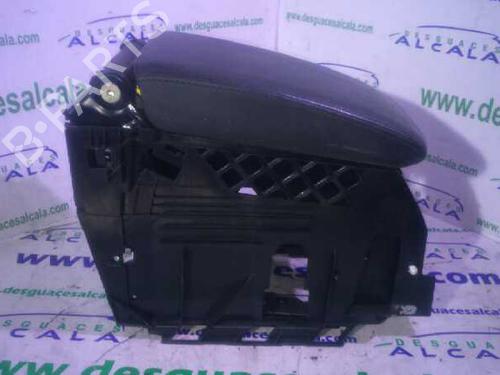 Used Armrest / Center console Armrest / Center console VW SCIROCCO III (137, 138) 2.0 TDI (140 hp) 10989332 10989332
