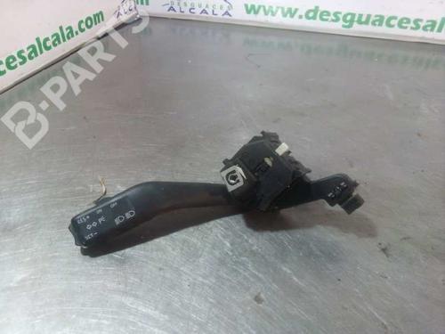 Used Headlight switch SEAT TOLEDO III (5P2) [2004-2009]  9995161