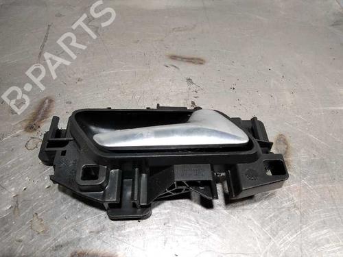 Used Front right interior door handle Front right interior door handle 9997096 9997096