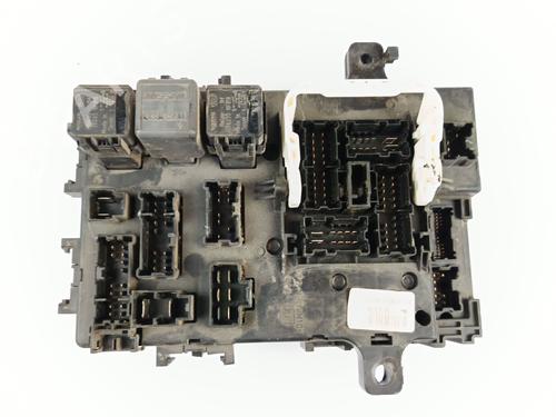 Used Fuse box NISSAN TERRANO II (R20) 3.0 Di 4WD (154 hp) 28974462