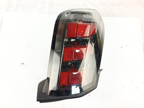 Used Left taillight Left taillight PEUGEOT 208 II (UB_, UP_, UW_, UJ_) 1.5 BlueHDI 100 (102 hp) 33288521 33288521
