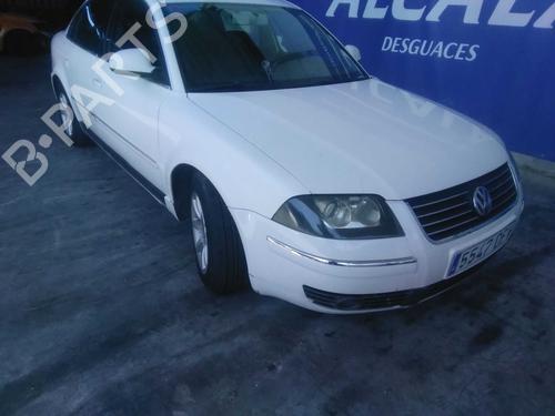 Right front fog light VW PASSAT B5.5 (3B3) 1.9 TDI | BP17687139C31 - Image 10