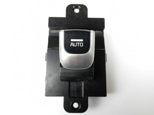 Used Left rear window switch Left rear window switch KIA OPTIMA (JF) [2015-2026] 10728487 10728487