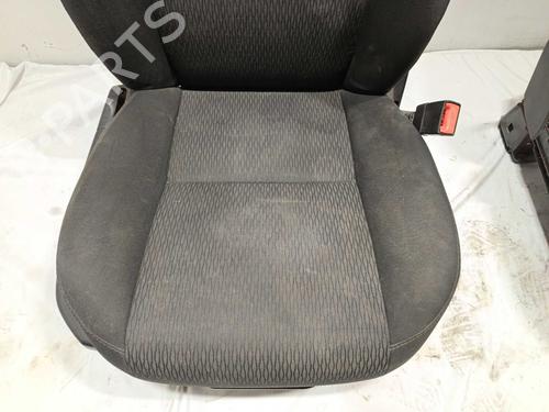 Seats set LAND ROVER FREELANDER 2 (L359) 2.2 TD4 4x4 | BP28107757C78 - Image 3