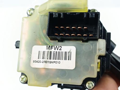 Steering column stalk HYUNDAI i30 (FD) 1.6 CRDi | BP32419964I23