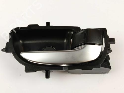 Used Rear right interior door handle Rear right interior door handle 28514863 28514863