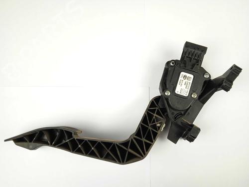 Used Pedal Pedal FIAT 500X (334_) 1.6 D Multijet (334AXA1B, 334AXA11) (120 hp) 16967898 16967898