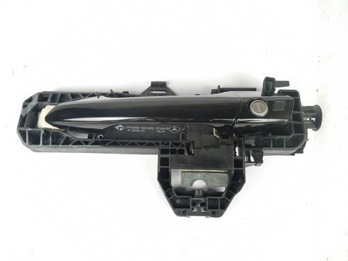 Used Front left exterior door handle MERCEDES-BENZ C-CLASS (W204) C 220 CDI (204.008) (170 hp) 10710542