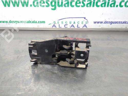 Venstre bak invendig håndtak TOYOTA RAV 4 II (_A2_) 2.0 D 4WD (CLA20_, CLA21_, CLA20R, CLA21R) | BP10928671I15 