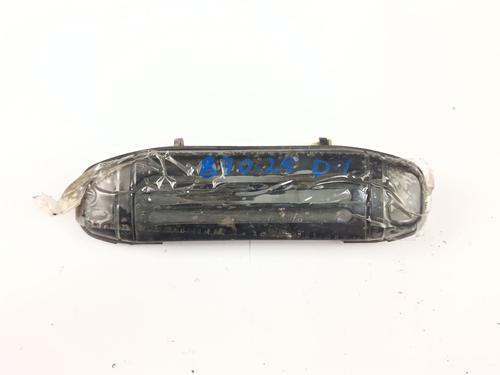 Used Front left exterior door handle MITSUBISHI PAJERO II (V3_W, V2_W, V4_W, V5_W) [1990-2001]  31956360