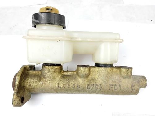 Used Brake master cylinder Brake master cylinder 11735737 11735737