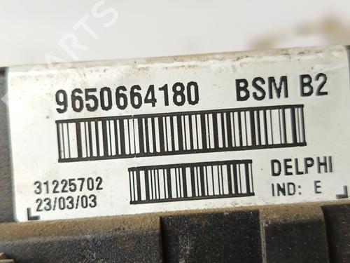 Fuse box PEUGEOT 307 (3A/C) 2.0 HDi 90 | BP28599884E1