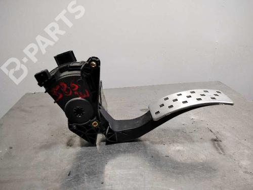 Gaspedaal RENAULT CLIO IV (BH_) 1.6 RS Trophy (BHJ4, BHJ6) (220 hp) 10093225