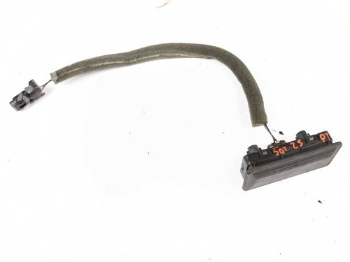 switch-ssangyong-tivoli-2015-28515196 main image