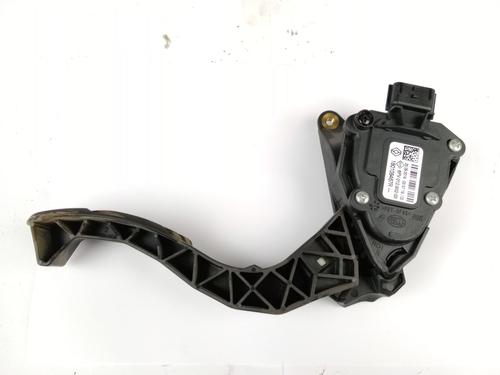 Used Pedal DACIA DUSTER (HM_) 1.6 SCe 115 (HMM1) (115 hp) 22741079