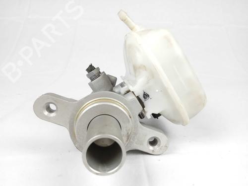 Used Brake master cylinder Brake master cylinder FORD TRANSIT CUSTOM V362 Van (FY, FZ) 2.2 TDCi (100 hp) 14349767 14349767
