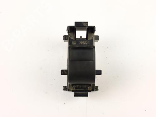 Interrupteur de vitre avant droite Interrupteur de vitre avant droite TOYOTA RAV 4 IV (_A4_) 2.0 D (ALA40_, ALA40R) (124 hp) 34646243 34646243