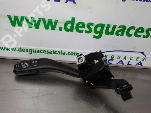 Used Headlight switch SEAT LEON (1P1) [2005-2013]  9990251