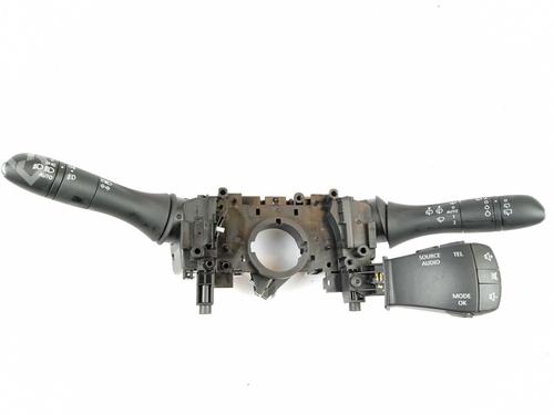 Used Switch Switch RENAULT MEGANE IV Hatchback (B9A/M/N_) 1.5 Blue dCi 115 (B9A6) (116 hp) 10551815 10551815