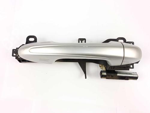front-right-exterior-door-handle-toyota-rav-4-iv-_a4_-2012-2013-2014-2015-2016-2017-2018-2019-34634646 main image