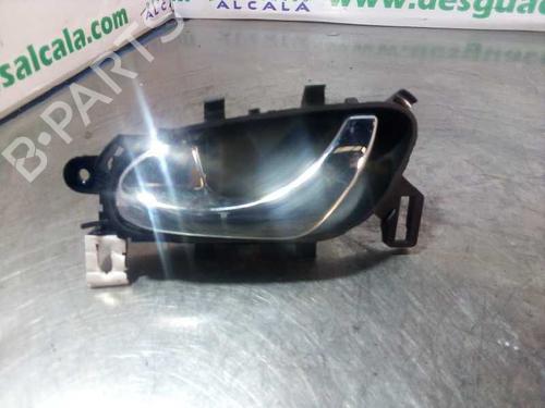 Used Front left interior door handle Front left interior door handle RENAULT KADJAR (HA_, HL_) 1.6 dCi 130 (HLA4) (130 hp) 10928783 10928783