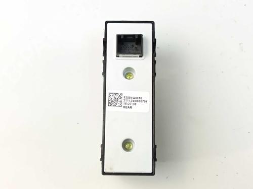 Left rear window switch HYUNDAI i30 FASTBACK (PDE, PDEN) 1.0 T-GDI | BP40459673I29 - Image 2