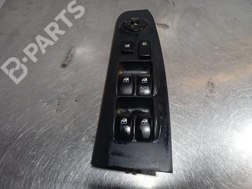 Used Left front window switch KIA SPORTAGE II (JE_, KM_) [2004-2011]  9985547