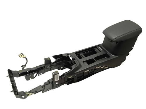 Used Armrest / Center console Armrest / Center console FORD FOCUS IV Turnier (HP) 1.0 EcoBoost mHEV (155 hp) 23105007 23105007