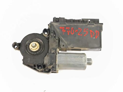 Used Right front window motor Right front window motor AUDI A4 B6 (8E2) 1.8 T (163 hp) 30835626 30835626