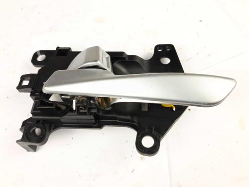 Used Rear left interior door handle Rear left interior door handle HYUNDAI TUCSON (TL, TLE) 1.7 CRDi (116 hp) 30103791 30103791