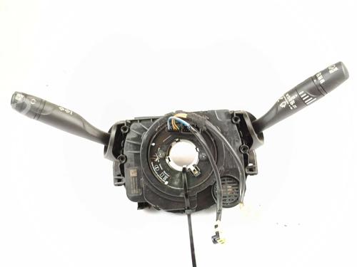 switch-opel-crossland-x-crossland-p17-p2qo-2017-26557019 main image