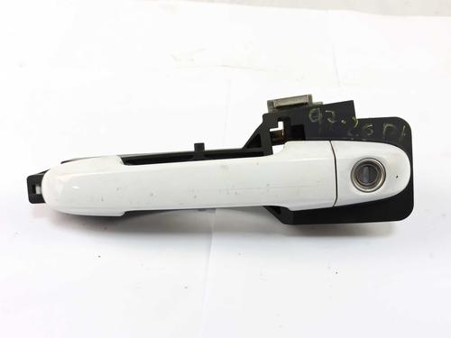 front-left-exterior-door-handle-hyundai-i30-fd-2007-2008-2009-2010-2011-2012-32419956 main image