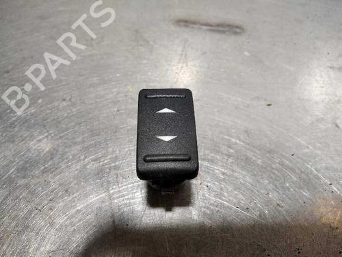 Used Right rear window switch Right rear window switch FORD KUGA I 2.0 TDCi (136 hp) 10093817 10093817
