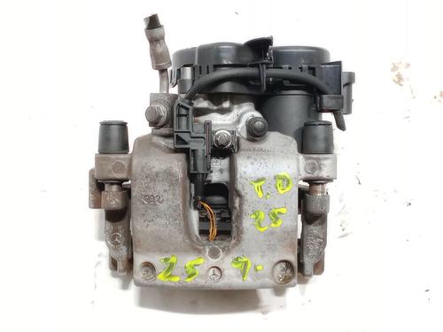 Used Right rear brake caliper MERCEDES-BENZ C-CLASS (W205) C 220 BlueTEC / d (205.002, 205.004) (170 hp) 26299971