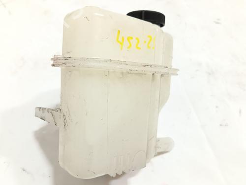 Used Expansion tank TOYOTA YARIS (_P13_) 1.5 Hybrid (NHP130_, NHP130) (101 hp) 28514890