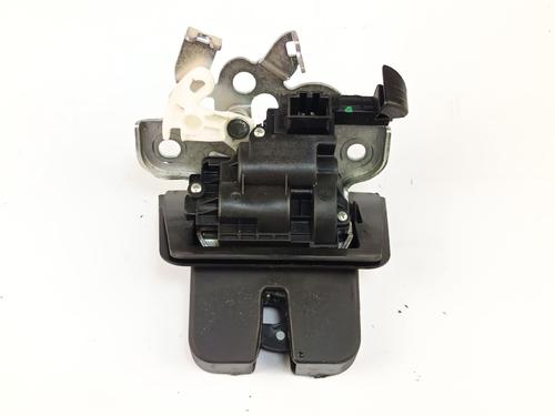 Used Tailgate lock Tailgate lock AUDI A3 (8V1, 8VK) 1.6 TDI (110 hp) 33760405 33760405