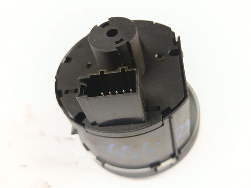 Headlight switch SEAT LEON (5F1) 2.0 TDI | BP30158646I24