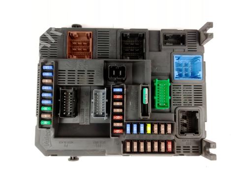 Used Fuse box PEUGEOT 308 II (LB_, LP_, LW_, LH_, L3_) 1.6 HDi 100 (99 hp) 19801851