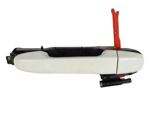 rear-right-exterior-door-handle-toyota-yaris-_p13_-2010-2011-2012-2013-2014-2015-2016-2017-2018-2019-2020-24052446 main image