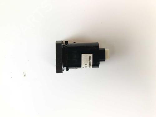 switch-ssangyong-tivoli-2015-28515200 main image