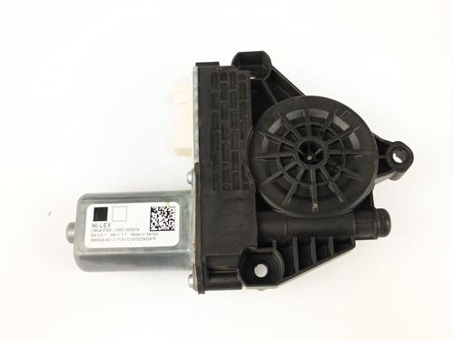 Left front window motor BMW 1 (F40) 118 i | BP34704687E21 - Image 2