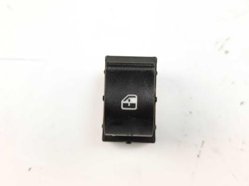 right-front-window-switch-fiat-500l-351_-352_-2012-32760616 main image