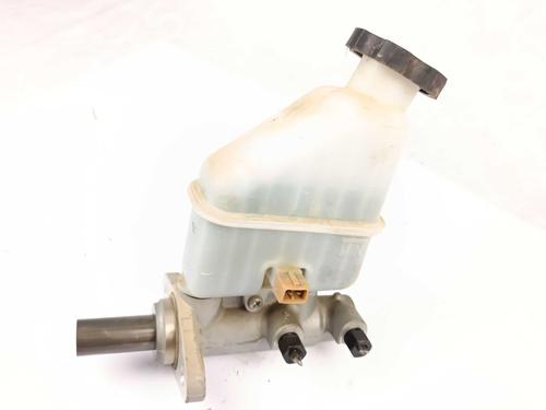 Used Brake master cylinder Brake master cylinder 26438880 26438880