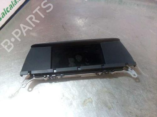 Used Display monitor Display monitor 10751547 10751547