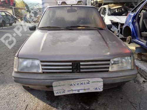Used Parts PEUGEOT 205 I (741A/C)    1147407