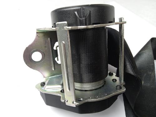 Rear right seatbelt LAND ROVER DISCOVERY SPORT (L550) 2.0 D 4x4 | BP11696132I28 
