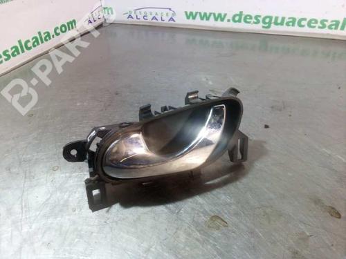 Used Front left interior door handle NISSAN PULSAR Hatchback (C13) [2014-2025]  9995024