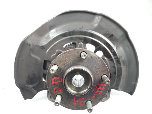 Used Right front steering knuckle TOYOTA AURIS (_E18_) 1.6 (ZRE181_, ZRE185_, ZRE185R, ZRE181R) (132 hp) 17914891